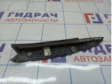 Накладка декоративная на правый фонарь BMW 7-Series (F02) 63214881398.
