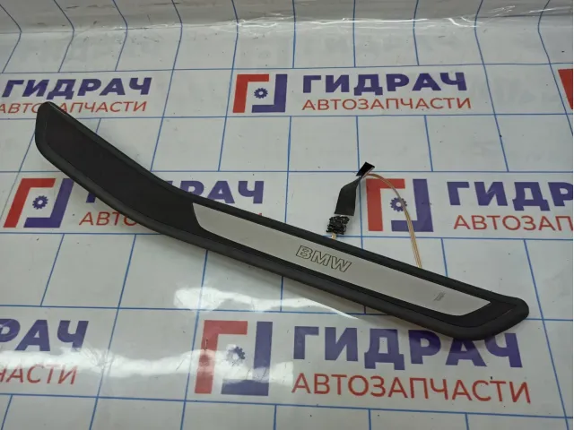 Накладка порога задняя правая внутренняя BMW 7-Series (F02) 51478046292. Царапины.С подсветкой.