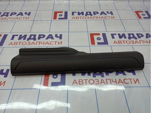 Накладка порога переднего правого внутренняя BMW 7-Series (F02) 51479121918.