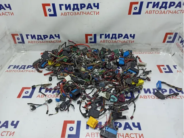 Фишка разъем BMW 7-Series (F02) .