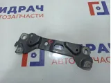 Кронштейн петли капота правый BMW 7-Series (F02) 41007204556.