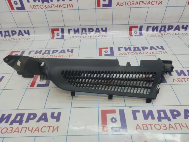 Направляющая шторки багажника правая BMW X5 (E53) 51477114357