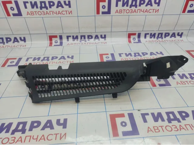 Направляющая шторки багажника левая BMW X5 (E53) 51477114357