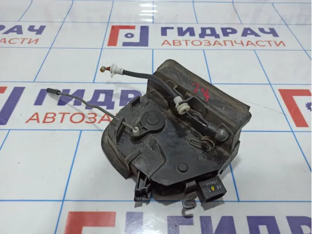 Замок двери задней левой BMW X5 (E53) 51228402601