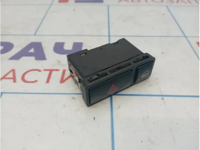 Кнопка аварийной сигнализации BMW X5 (E53) 61318368920
