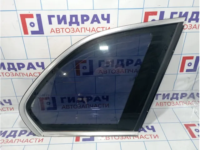 Стекло кузовное глухое правое BMW X5 (E53) 51368408444