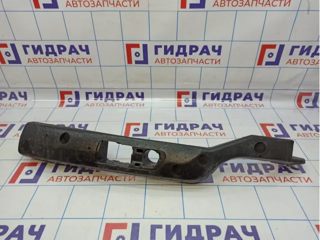 Наполнитель переднего бампера правый BMW X5 (E53) 7111766