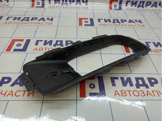 Решетка в бампер правая BMW X5 (E70)