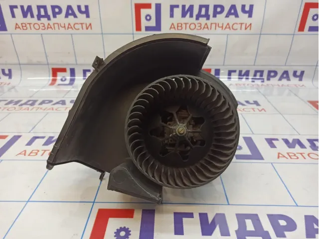 Моторчик отопителя BMW X5 (E70) 64119245849