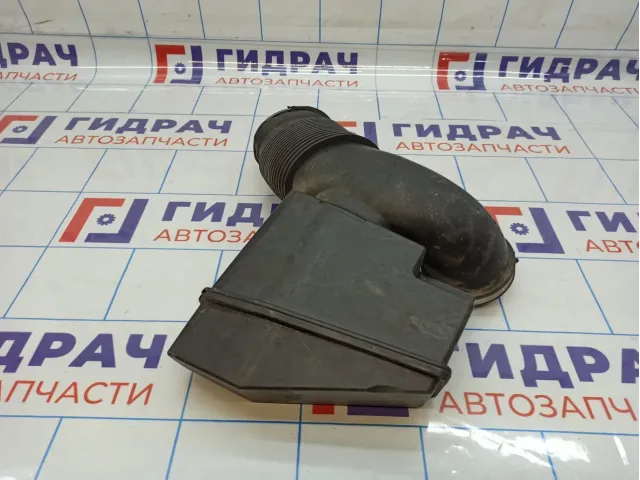 Резонатор воздушного фильтра BMW X5 (E70) 13717548889