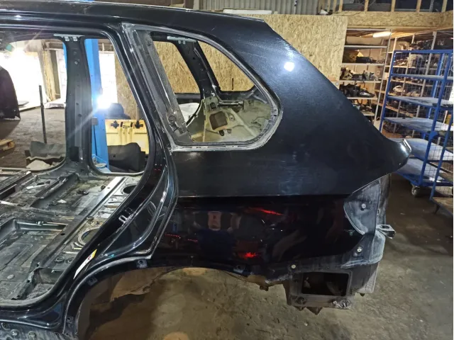 Крыло заднее левое BMW X5 (E70)