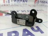 Замок багажника правый BMW X5 (E70) 51247162147