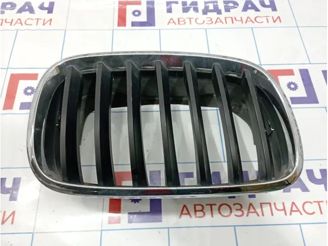 Решетка радиатора правая BMW X5 (E70) 51137157688