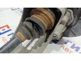 Кулак поворотный задний правый BMW X5 33321095240. В сборе с приводом. Порван пыльник, сломан датчик ABS.