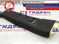 Обшивка стойки средней верхняя левая BMW X5 51438203871. Дефект.