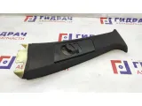 Обшивка стойки средней верхняя левая BMW X5 51438203871. Дефект.