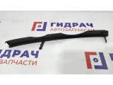 Планка под фару левая BMW X5 51138255209. Дефект крепления.