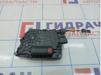 Доводчик двери задней правой BMW X6 (E71) . Сломано крепления фишки.