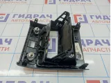 Накладка центральной консоли задняя BMW X6 (E71) . Царапины.