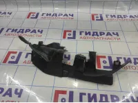 Пыльник BMW X6 (E71) 51757160240. Кожух рулевого механизма правый, дефект.