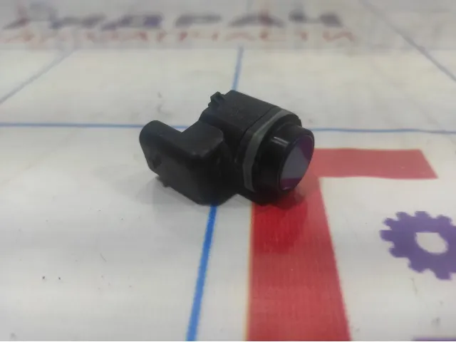 Датчик парковки BMW X6 (E71) 5687335.