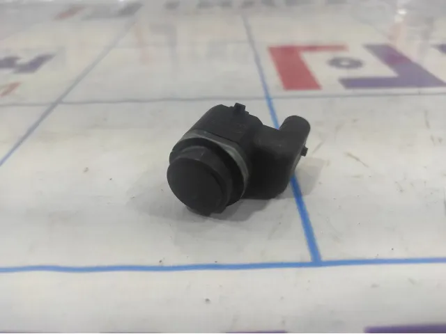 Датчик парковки BMW X6 (E71) 5687335.