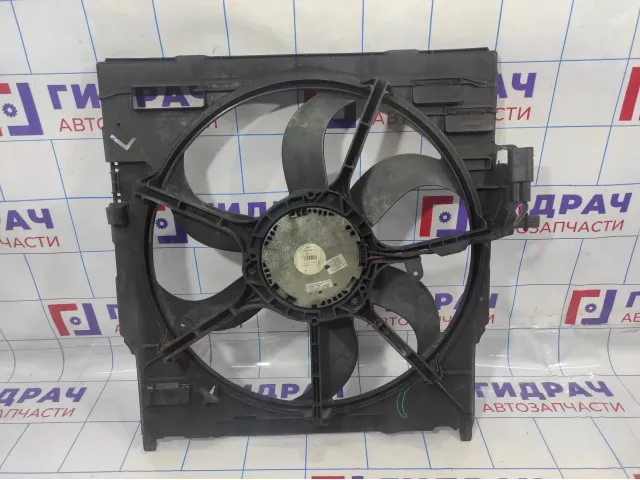 Вентилятор радиатора BMW X6 (E71) 17428618242. 400W, дефект диффузора.