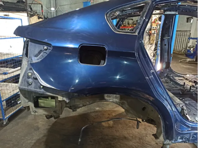 Крыло заднее правое BMW X6 (E71) . Красилось.
