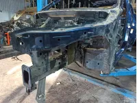 Лонжерон передний левый BMW X6 (E71) .