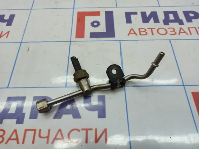 Трубка ТНВД BMW X6 (E71) 13537622751. Дефект фишки.