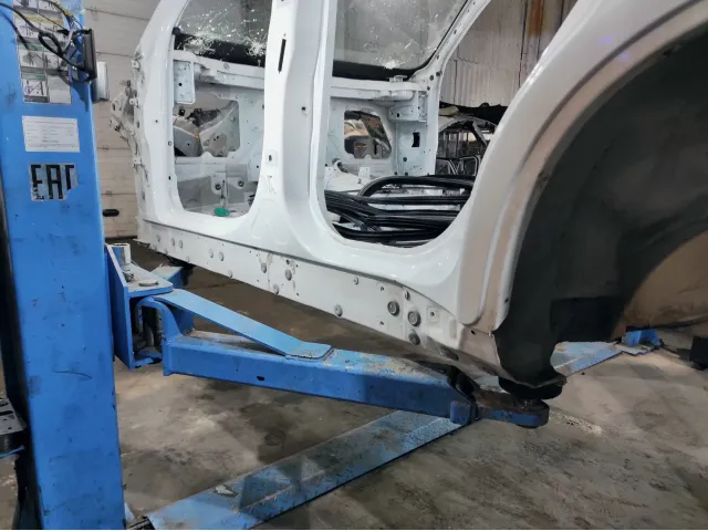 Порог со стойкой левый BMW X6 (E71)