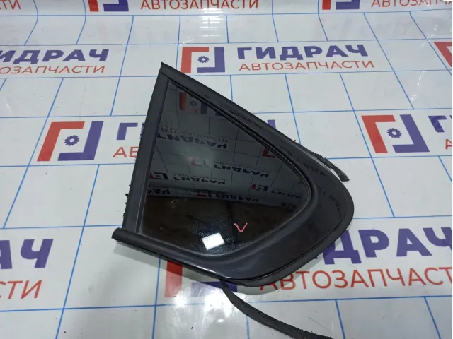 Стекло кузовное глухое левое BMW X6 (E71) 51377182319