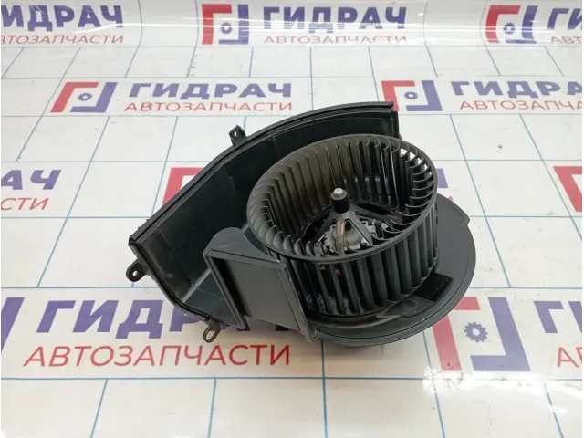 Моторчик отопителя BMW X6 (E71) 64119245849