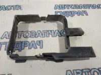 Кронштейн фары противотуманной левой Cadillac SRX 15915313.