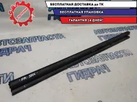 Накладка стекла переднего правого Cadillac SRX 25795708. Внутренняя.