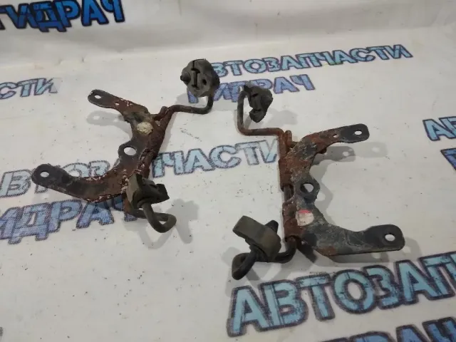 Кронштейн глушителя Cadillac SRX 15240254