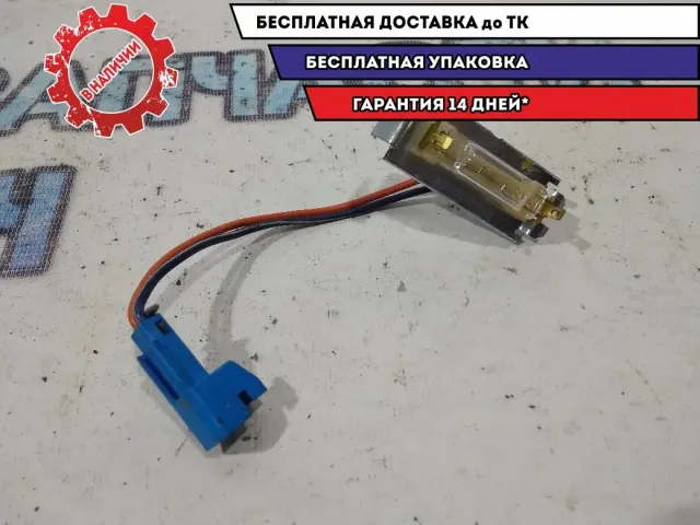 Плафон салонный Cadillac SRX.