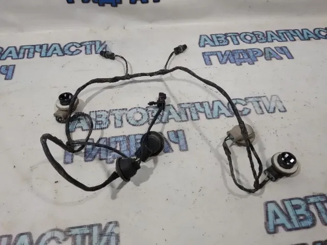 Проводка задних фонарей Cadillac SRX.