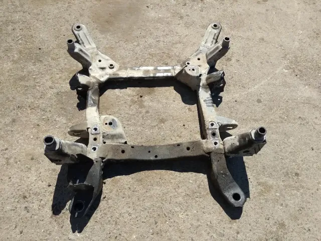 Балка подмоторная Cadillac SRX 25807366