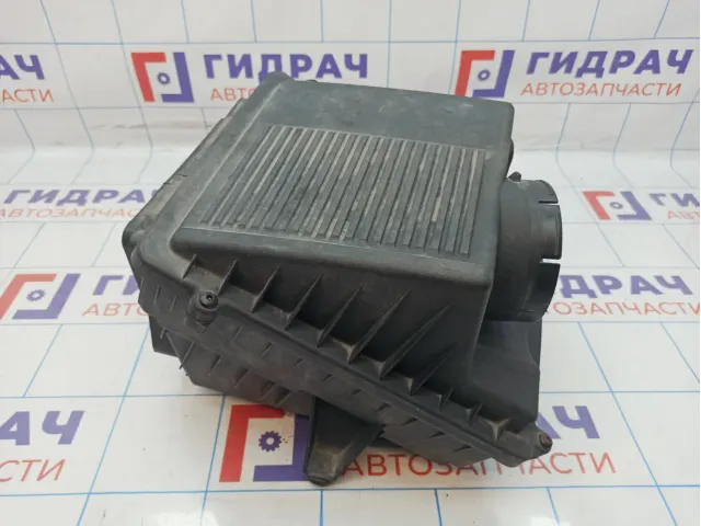 Корпус воздушного фильтра Cadillac Escalade III 25873812.
