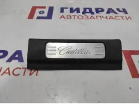 Накладка порога задняя Cadillac Escalade III 15873285. Дефект.