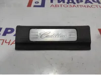 Накладка порога задняя Cadillac Escalade III 15873285. Дефект.