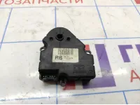 Моторчик заслонки отопителя Cadillac Escalade III 15798229. Задний.