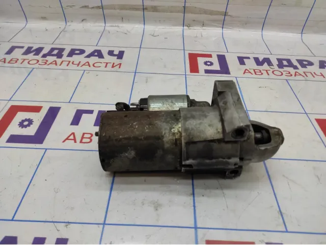 Стартер Cadillac Escalade III 89017844.