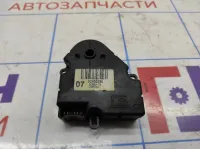 Моторчик заслонки отопителя Cadillac Escalade III 52402588.