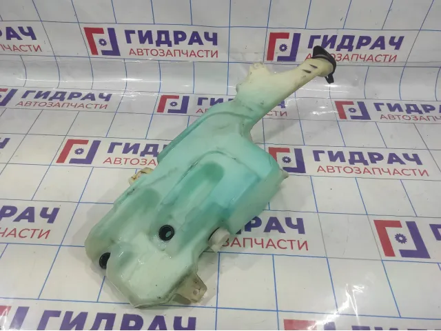 Бачок омывателя лобового стекла Cadillac Escalade III 15917650.