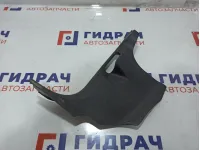 Обшивка стойки передней левой нижняя Cadillac Escalade III 15904432. Дефект.