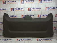 Обшивка двери багажника Cadillac Escalade III 25852157. Потертости.