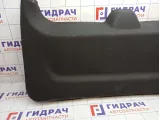 Обшивка двери багажника Cadillac Escalade III 25852157. Потертости.
