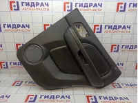 Обшивка двери задней правой Cadillac Escalade III 25780020. Трещина.
